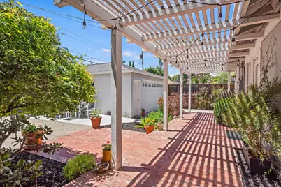 5424 Spilman Ave, Sacramento, CA 95819 - Photo 39