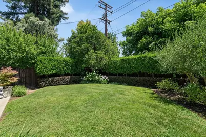 928 Enslen Avenue, Modesto, CA 95350 - Photo 71