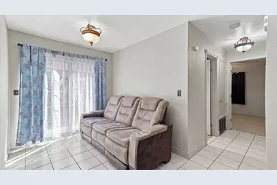 8790 Fox Creek Drive, Stockton, CA 95210 - Photo 9