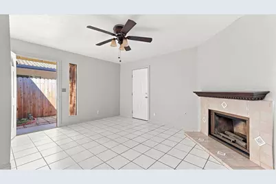 8790 Fox Creek Drive, Stockton, CA 95210 - Photo 5