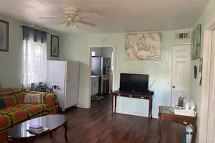 2940 Connie Dr, Sacramento, CA 95815 - Photo 3
