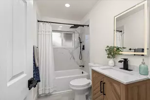 3318 Horseshoe Dr, Sacramento, CA 95821 - Photo 15