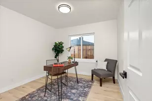 3318 Horseshoe Dr, Sacramento, CA 95821 - Photo 17