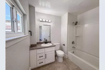 1860 W Willow Street, Stockton, CA 95203 - Photo 21