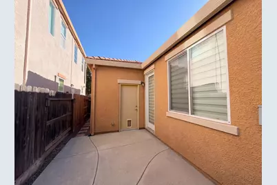 4920 Ocean Lane, Elk Grove, CA 95757 - Photo 5