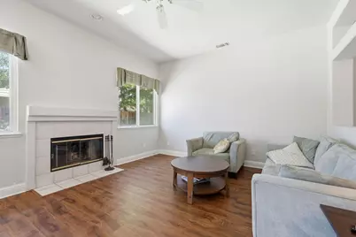 3609 Grimshaw Way, Elk Grove, CA 95758 - Photo 9