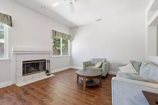 3609 Grimshaw Way, Elk Grove, CA 95758 - Photo 9