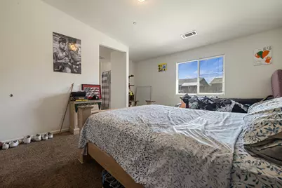 6902 Falcon Avenue, Winton, CA 95388 - Photo 13