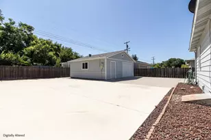 1860 Carol Ave, Merced, CA 95341 - Photo 23