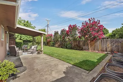 2149 Debbie Lane, Lodi, CA 95242 - Photo 33