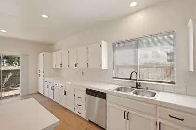 4025 Antioch Way, Stockton, CA 95212 - Photo 17