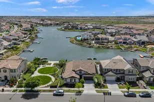 17562 Graceada Ln, Lathrop, CA 95330 - Photo 43