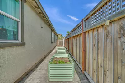 17562 Graceada Lane, Lathrop, CA 95330 - Photo 35