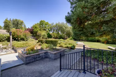 5960 Long Acres Ct, Fair Oaks, CA 95628 - Photo 13