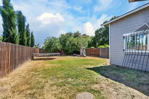 8008 32nd Ave, Sacramento, CA 95824 - Photo 17