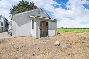 13806 Wells Ln, Lodi, CA 95240 - Photo 33