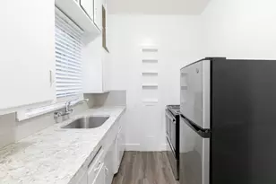 916 22nd St, Sacramento, CA 95816 - Photo 17