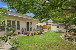 11 Eastham Ct, Sacramento, CA 95833 - Photo 35