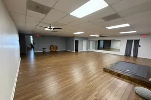 122 N School St, Lodi, CA 95240 - Photo 1