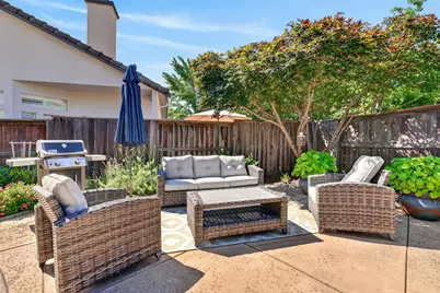 1045 Perazzo Circle, Folsom, CA 95630 - Photo 59