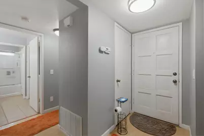 8224 Center Parkway #28, Sacramento, CA 95823 - Photo 5