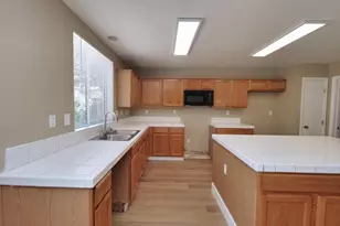 2013 Watercourse St, Stockton, CA 95206 - Photo 5
