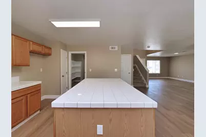 2013 Watercourse Street, Stockton, CA 95206 - Photo 15