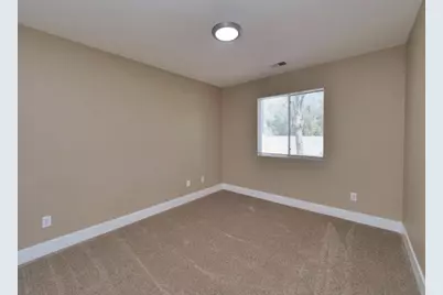 2013 Watercourse Street, Stockton, CA 95206 - Photo 9