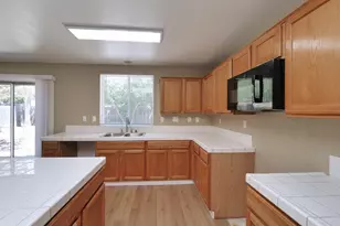 2013 Watercourse St, Stockton, CA 95206 - Photo 13