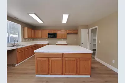 2013 Watercourse Street, Stockton, CA 95206 - Photo 55