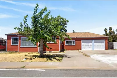 3261 36th Avenue, Sacramento, CA 95824 - Photo 1