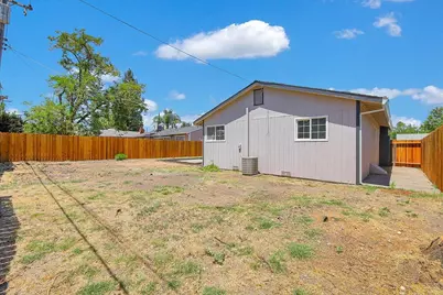 2702 Meadowvale Avenue, Sacramento, CA 95822 - Photo 35
