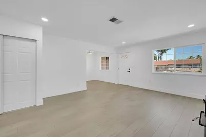 2702 Meadowvale Avenue, Sacramento, CA 95822 - Photo 9