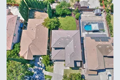 660 Bramblewood Avenue, Lathrop, CA 95330 - Photo 3