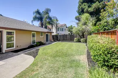 9319 Whittemore Drive, Elk Grove, CA 95624 - Photo 39