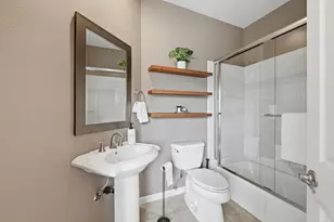 1361 Oak Creek Ct, El Dorado Hills, CA 95762 - Photo 17
