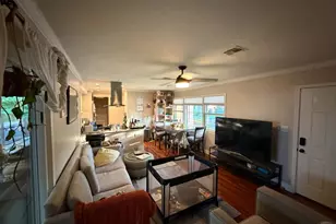 2701 58th St, Sacramento, CA 95817 - Photo 9