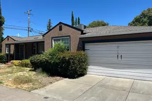 2701 58th St, Sacramento, CA 95817 - Photo 3