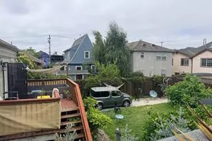3227 Chestnut St, Oakland, CA 94608 - Photo 15