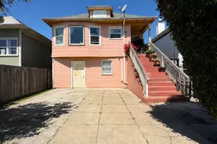3227 Chestnut St, Oakland, CA 94608 - Photo 1
