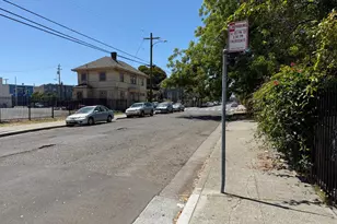 3227 Chestnut St, Oakland, CA 94608 - Photo 19
