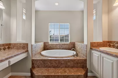 2519 Parkcrest Way, Roseville, CA 95747 - Photo 45