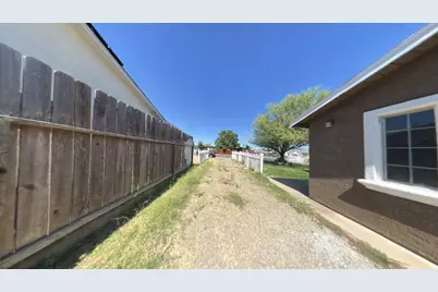 2868 Beachwood Drive, Merced, CA 95348 - Photo 17
