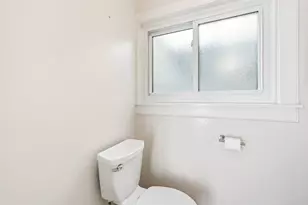 3170 Carly Way, Sacramento, CA 95816 - Photo 23