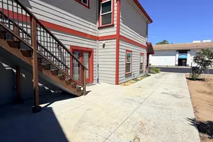 915 E G St, Oakdale, CA 95361 - Photo 5