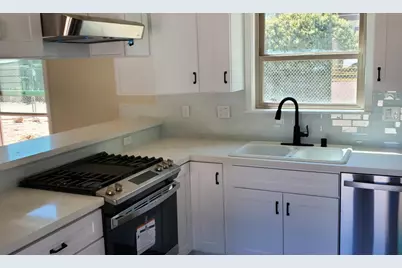 915 E G Street, Oakdale, CA 95361 - Photo 5