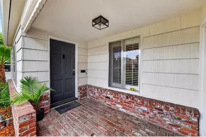 5836 Raymond Way, Sacramento, CA 95820 - Photo 11
