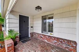 5836 Raymond Way, Sacramento, CA 95820 - Photo 11