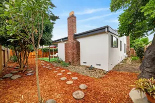 5836 Raymond Way, Sacramento, CA 95820 - Photo 47