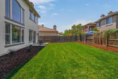 6204 Castro Verde Way, Elk Grove, CA 95757 - Photo 47